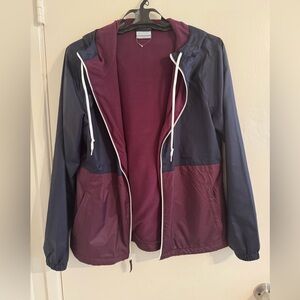 Columbia windbreaker size medium